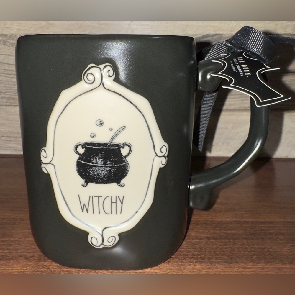 Super Cute 🥰 Rae Dunn WITCHY 🧙♀️ Cauldron Icon Halloween Mug Black - New